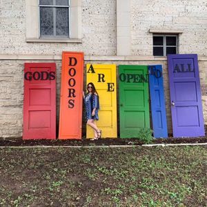 Meet your Posher, Chrissy